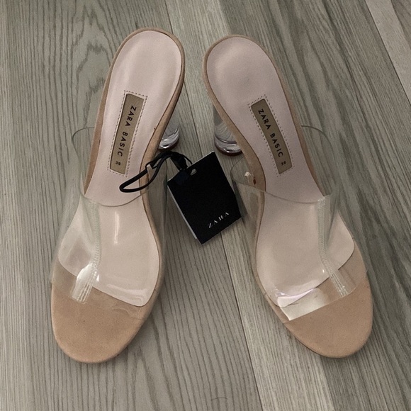 Zara Shoes - Zara Basic Heels Size 38 (7&1/2)